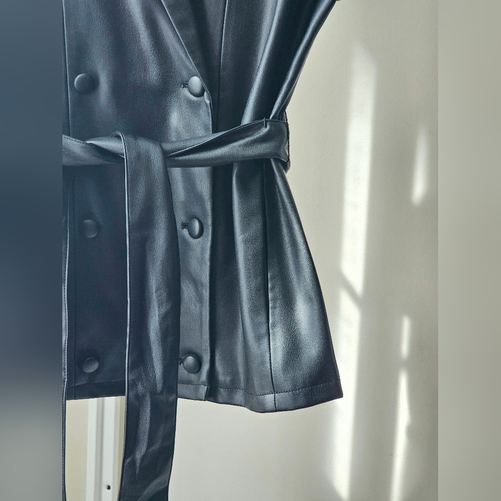 Jason Wu Black Faux Smooth Leather Vest with Belt - Picture 3 of 10